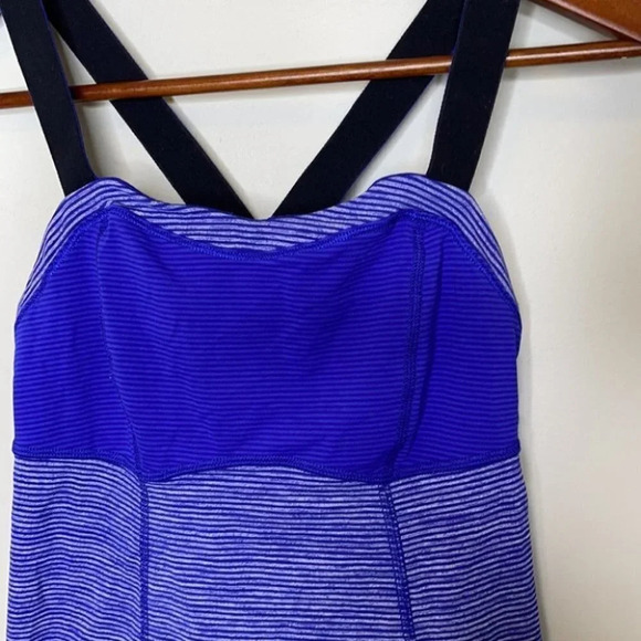 LULULEMON Retro Catch Me If You Can Tank Top Purple Stripe Run Shelf Bra Size 2 - Picture 4 of 14